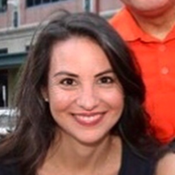 Meet your Posher, Lisa - Picture 1 of 1